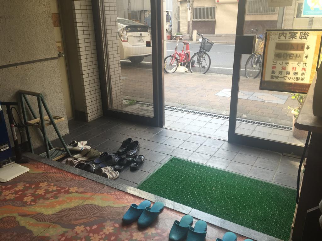 Akasaka Ryokan Осака Екстер'єр фото